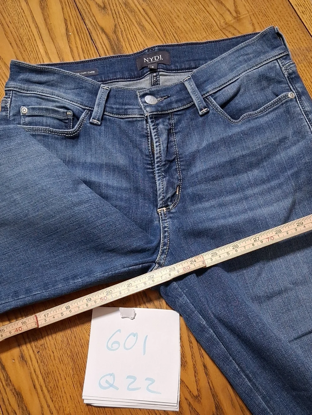 NYDJ Jeans Womens 6 BLUE DAYLA WIDE CUFFED CAPRI Used LIFT TUCK Denim  Pants